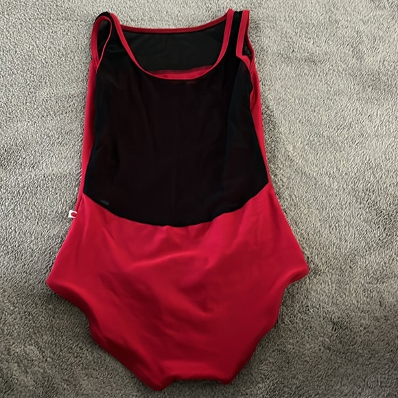 Yumiko black and red leotard - Picture 2 of 4